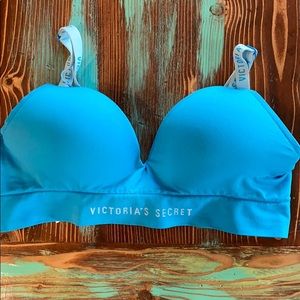 Victoria’s Secret sports bra, LG. EUC